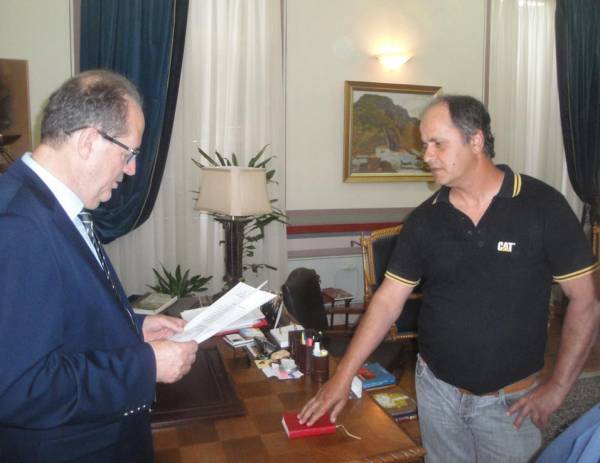 Ορκίστηκε σύμβουλος Καλαμάτας ο Δημήτρης Νινιός μετά την παραίτηση Δικαιουλάκου