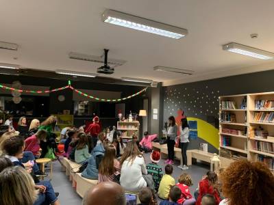 Εορταστικές εκδηλώσεις στο Πειραματικό Δημοτικό Καλαμάτας