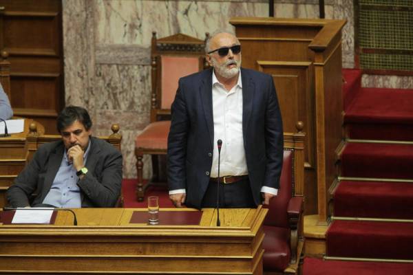 Κουρουμπλής: "Η συμφωνία θα περάσει από την κοινοβουλευτική ομάδα του ΣΥΡΙΖΑ"