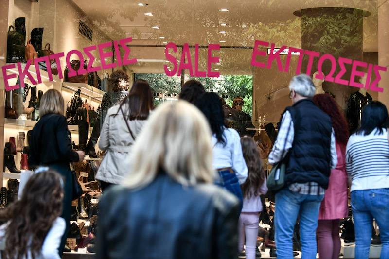 Δεν πήγε καλά η εκπτωτική περίοδος του Νοεμβρίου σύμφωνα με την Ομοσπονδία Εμπόρων Πελοποννήσου