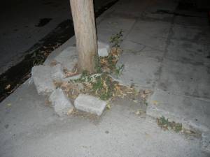 Παγίδα στο πεζοδρόμιο