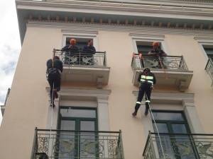 Καλαμάτα: Ασκηση ετοιμότητας της Πυροσβεστικής σε δημαρχείο και "Rex" (βίντεο)