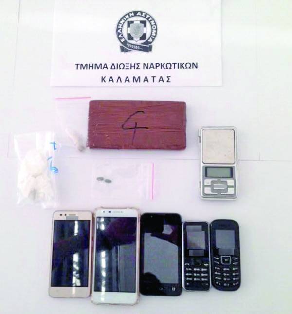 Σύλληψη ζευγαριού, που κατευθυνόταν στην Καλαμάτα: Το “τούβλο” ηρωίνης σταμάτησε στα διόδια της Νεστάνης