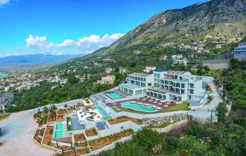 “Messinian Icon” με θέα τον Μεσσηνιακό Κόλπο: Νέο 5άστερο ξενοδοχείο 77 κλινών στη Βέργα