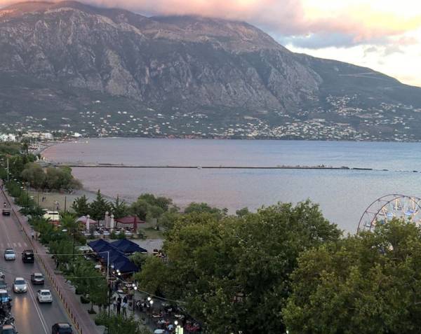 Με τον πρόεδρο εφοπλιστών κρουαζιερόπλοιων ο Νίκας