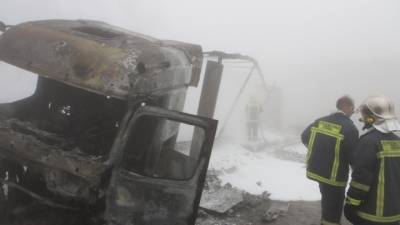 Στον εισαγγελέα ο οδηγός του φορτηγού, μετά το δυστύχημα στα διόδια Πολυμύλου με 2 νεκρούς (βίντεο)