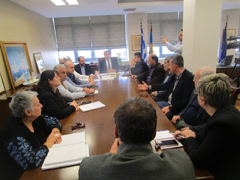 Σύσκεψη στην Καλαμάτα για τον κορονοϊό: Ετοιμότητα και ψυχραιμία (βίντεο)