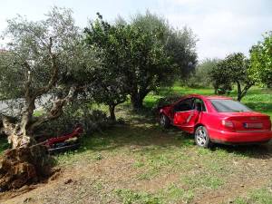 3 τραυματίες σε τροχαίο στο δρόμο Χώρα - Γαργαλιάνοι