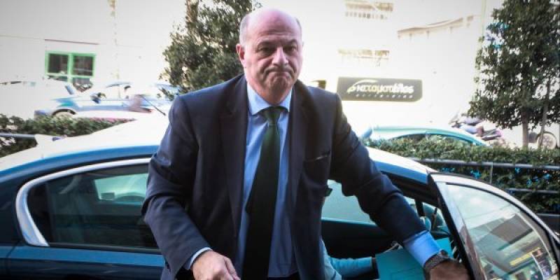 Πλεύρης σε Τσιάρα: Να τροποποιηθεί διάταξη που επιτρέπει γάμο με ανήλικο