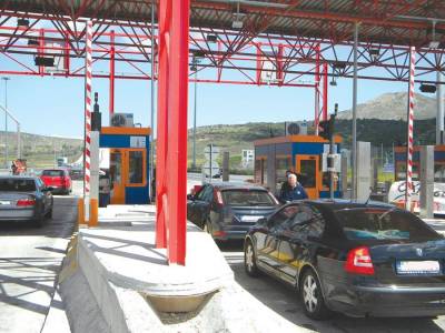 Κορινθία: Ληστεία τα ξημερώματα στα διόδια Σπαθοβουνίου