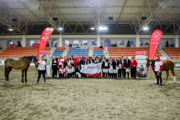 Επτά μετάλλια σε αθλητές του Ιππικού Ομίλου Καλαμάτας στην Ιππική Δεξιοτεχνία
