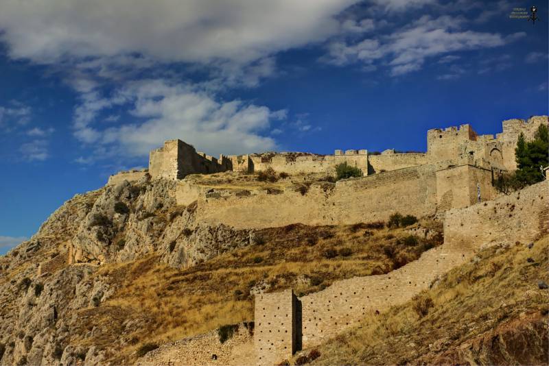 Ο Ορειβατικός Σύλλογος Καλαμάτας στον Ακροκόρινθο