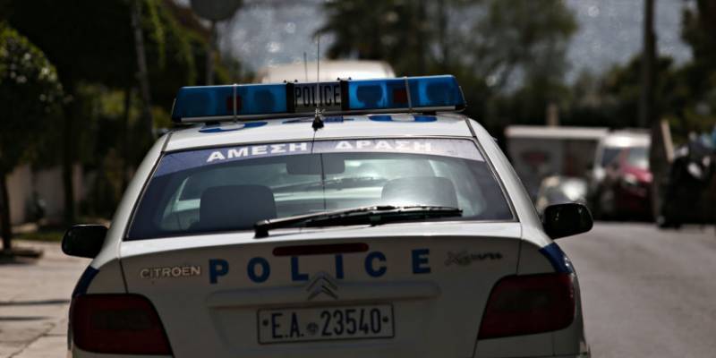 Καλαμάτα: Σκηνικό έντασης με τραυματισμό αστυνομικών και συλλήψεις στον καταυλισμό της Αγίας Τριάδας