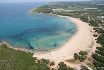 Νεαρό ζευγάρι έσωσαν ναυαγοσώστες στο Λαγκούβαρδο