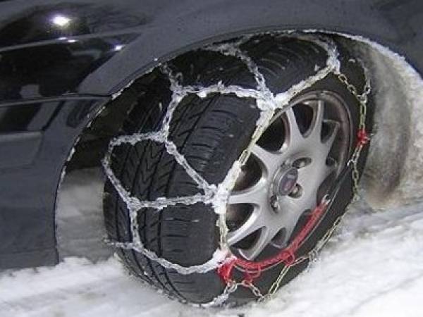 Με αλυσίδες η κυκλοφορία στον Ταΰγετο και σε μεγάλο μέρος της ορεινής Πελοποννήσου