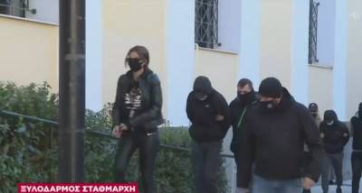 Ξυλοδαρμός στο μετρό: Ελεύθεροι οι δύο ανήλικοι και ο ειδικός φρουρός (Βίντεο)