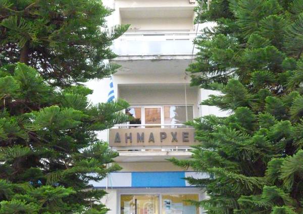 Ειδικό συνεργάτη προσλαμβάνει ο Σταθόπουλος