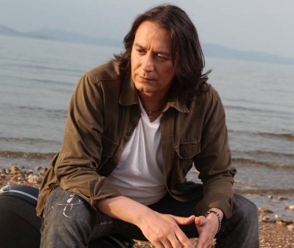 Αναβάλλεται λόγω καιρού η συναυλία του Κότσιρα στην Καλαμάτα