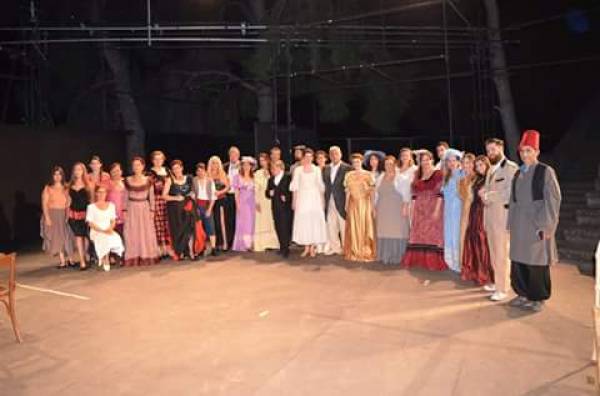 Το ΜΕΘ ανεβάζει τη “Λωξάντρα”