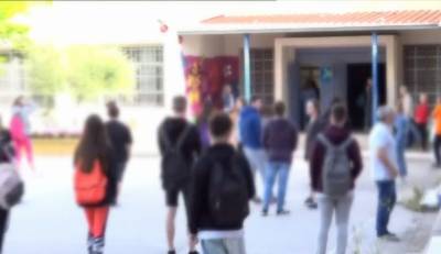 Υπόθεση ομαδικού βιασμού: Σε εγκαταλελειμμένο κτίριο κακοποιούσαν τον 15χρονο – «Το κάναμε για πλάκα» φέρεται να δήλωσαν (βίντεο)