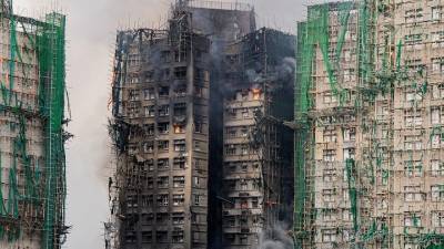 Τραγωδία σε ουρανοξύστες του Χονγκ Κονγκ: 128 νεκροί από φωτιά