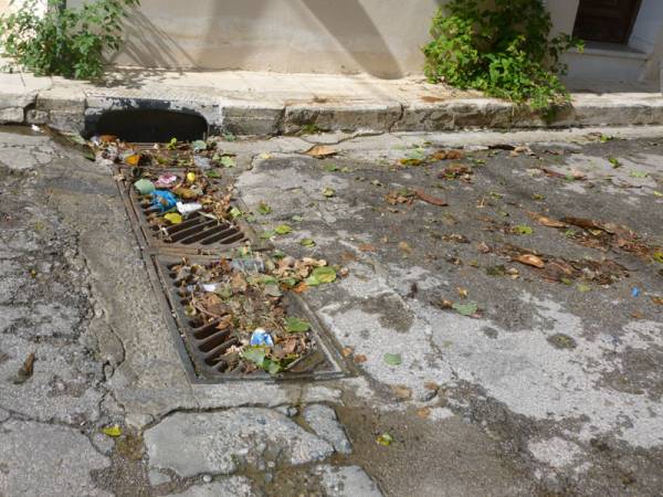 Καθαρισμοί φρεατίων από συνεργεία της ΔΕΥΑΚ