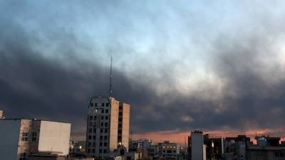 Ισχυρές εκρήξεις στην Τεχεράνη μετά από νέες επιθέσεις των ΗΠΑ και του Ισραήλ