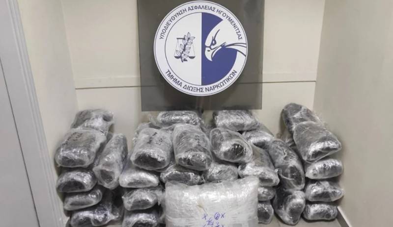 «Μπλόκο» σε 67 κιλά κάνναβης στην Ηγουμενίτσα: Βρέθηκαν στο πορτ μπαγκάζ αυτοκινήτου που οδηγούσε 67χρονος