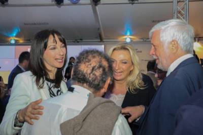 Ενα εκατομμύριο ευρώ για μια φιέστα