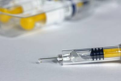 Ξεκινά η χορήγηση πρωτοποριακού εμβολίου mRNA σε καρκινοπαθείς