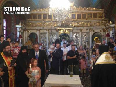 Ναύπλιο: Ο Καμμένος βάφτισε τον γιό του αδικοχαμένου στην Κίναρο υποπλοιάρχου Πανανά (βίντεο)