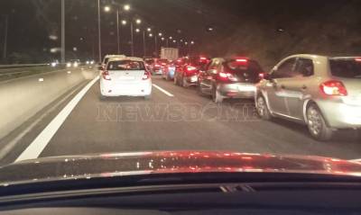 Τροχαίο στην Αθηνών-Κορίνθου - Η κυκλοφορία διεξάγεται από την ΛΕΑ