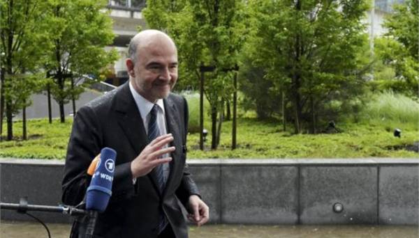 Μοσκοβισί: «Πρέπει να έχουμε ευρωζώνη με 19 κράτη-μέλη»