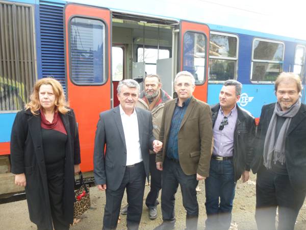 Ο Μάκαρης καταγγέλλει παρέμβαση Νίκα στην ΠΕΔ για το τρένο