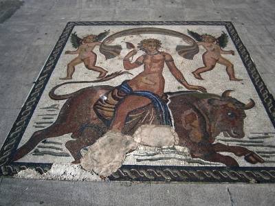 40 χρόνια Ελλάδα στην Ενωμένη Ευρώπη: κολύμπι στα βαθιά σε αναζήτηση πυξίδας