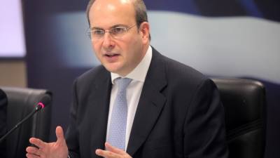 Χατζηδάκης: "Η Ελλάδα μπαίνει σε μια γυάλα μέχρι το 2021"