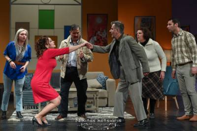 Αρέσει η κωμωδία «Συμπέθεροι από τα Τίρανα»