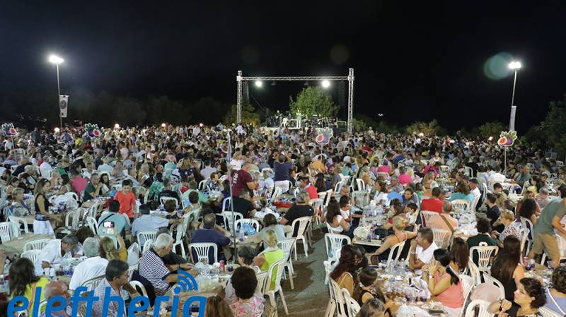 Μεσσηνία: Γέμισε κόσμο ο Πολύλοφος και φέτος για τη Γιορτή Σύκου (βίντεο-φωτογραφίες)