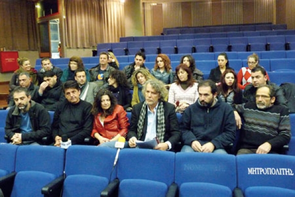 Καταγγελία της "Θεατρικής Διαδρομής": “Η Δημοτική Αστυνομία κατέστρεψε τα ταμπλό με τις αφίσες μας”