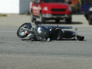 Χτύπησε μηχανή και εξαφανίστηκε