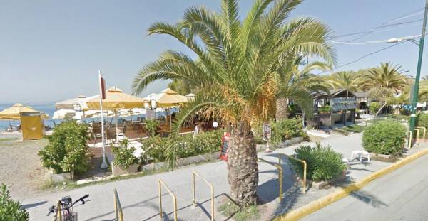 "Πονάει κεφάλι; Κόψει κεφάλι" για τα τραπεζοκαθίσματα στον αιγιαλό!