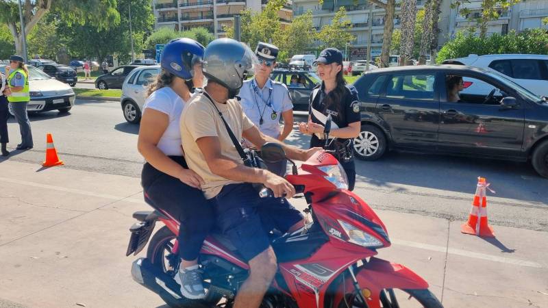 Εντατικοί έλεγχοι για τη χρήση κράνους: Πάνω από 100 παραβάσεις σε μία εβδομάδα στην Περιφέρεια Πελοποννήσου