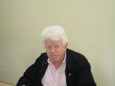 Καθαρές απαντήσεις για τον "κοριό" ζήτησε ο Γόντικας