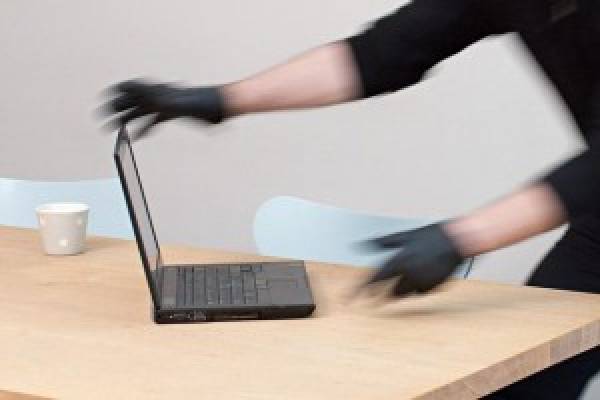 Συλλήψεις για κλοπή χρημάτων και laptop στο Αργος