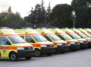 10 ασθενοφόρα για τα νοσοκομεία Πελοποννήσου