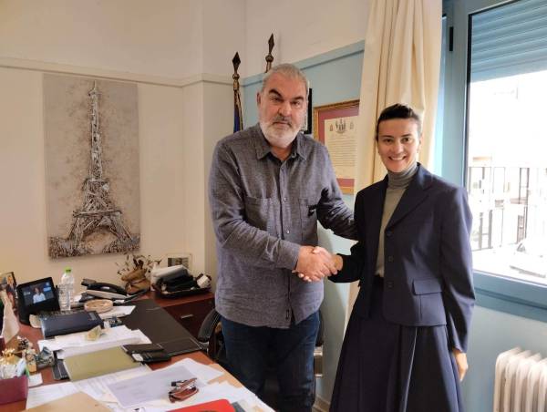 ΠΑΣΟΚ – ΚΙΝΑΛ: Συναντήσεις Καζάκου σε Κυπαρισσία και Πεταλίδι
