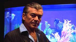 O Γιώργος Γιαννόπουλος στην "Ε": "Θα ήθελα να δω σε κάθε πόλη ένα άγαλμα της αξιοκρατίας"