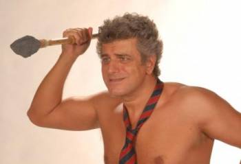 O "Caveman" στην Καλαμάτα