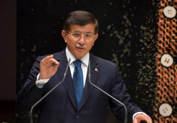 Νταβούτογλου: Θα βοηθήσουμε την Ελλάδα όπου χρειαστεί