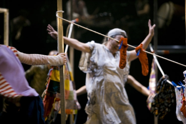 Με το "Babel (words)" ανοίγει το Φεστιβάλ Χορού